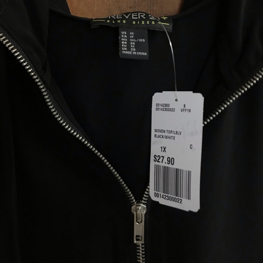 Forever 21 pullover - Picture 3 of 3